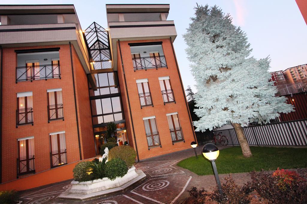 Cp Residence Hotel Sesto San Giovanni Buitenkant foto